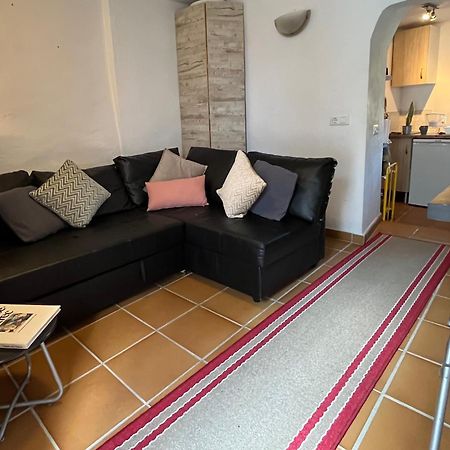 Tiny Spanish House カサーレス エクステリア 写真