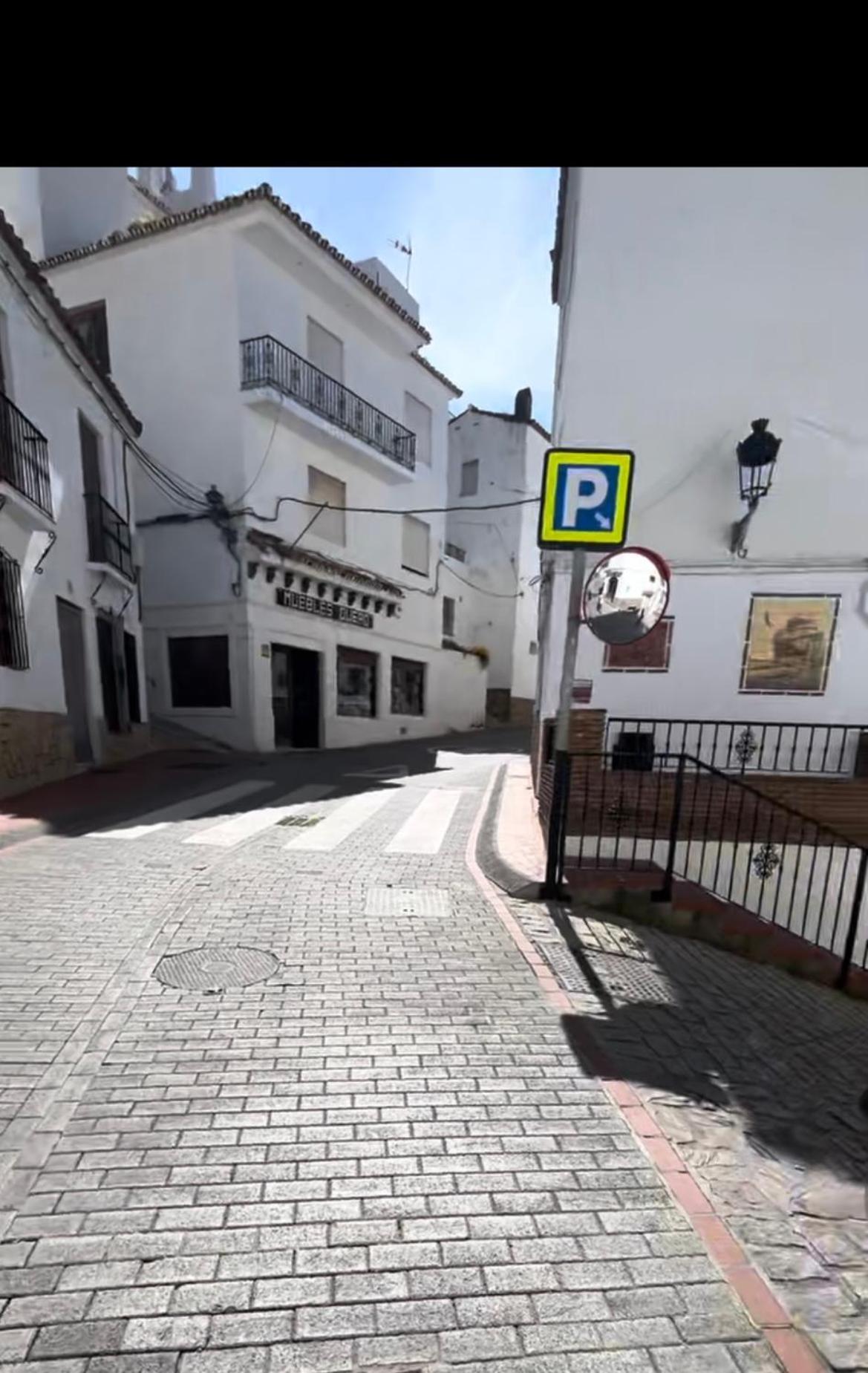Tiny Spanish House カサーレス エクステリア 写真