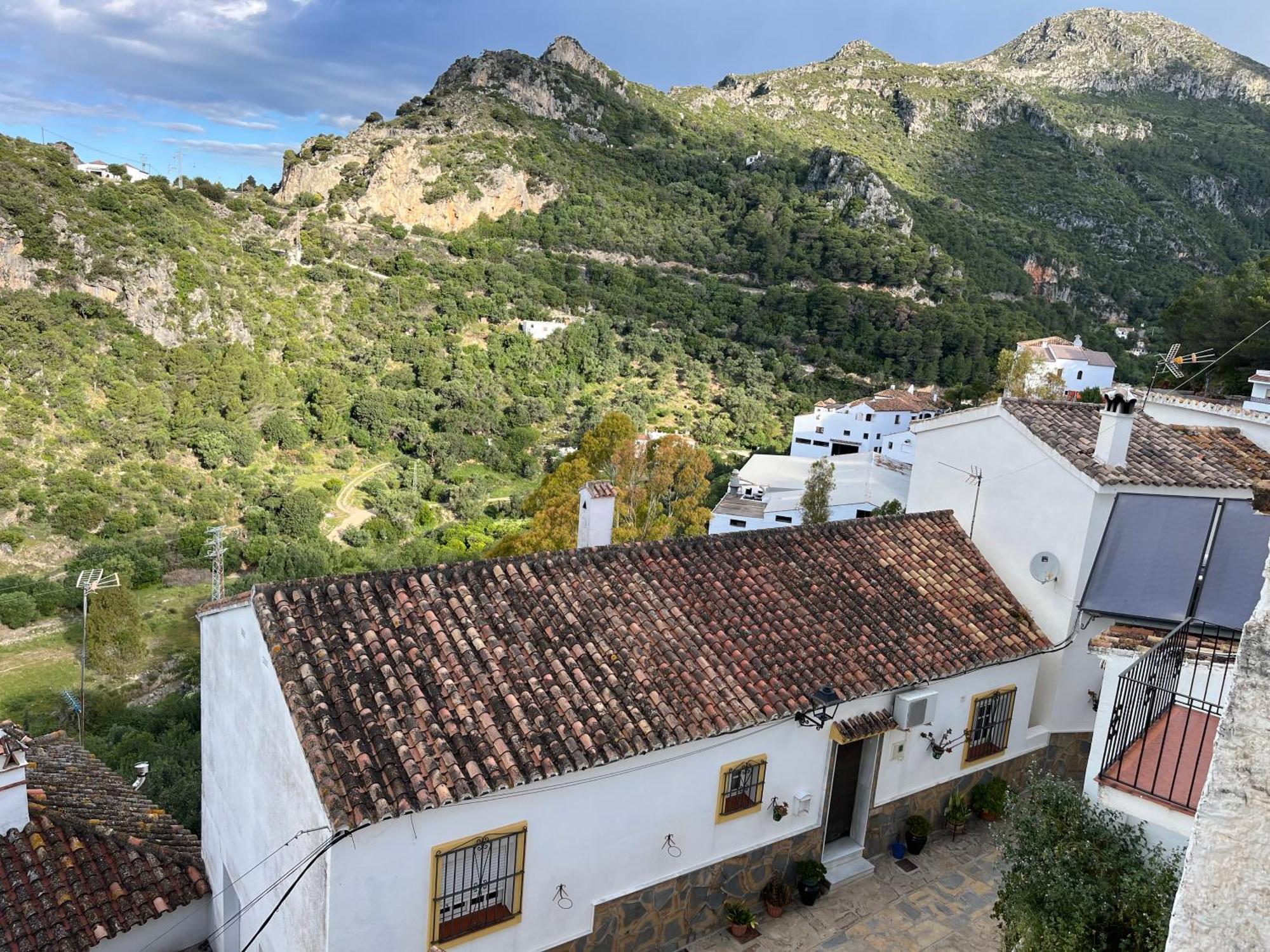 Tiny Spanish House カサーレス エクステリア 写真